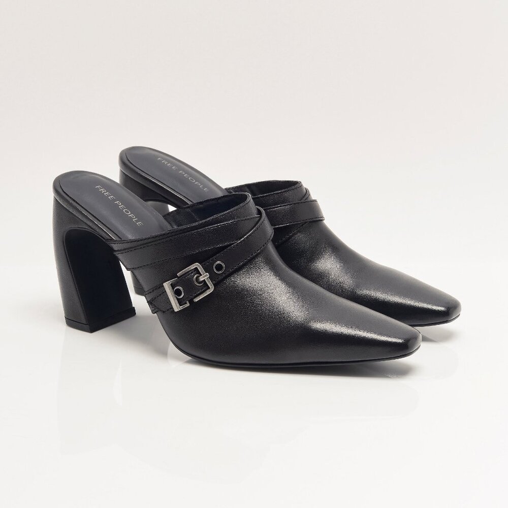 🆕 FREE PEOPLE Date Night Heeled Mules / Black Leather
